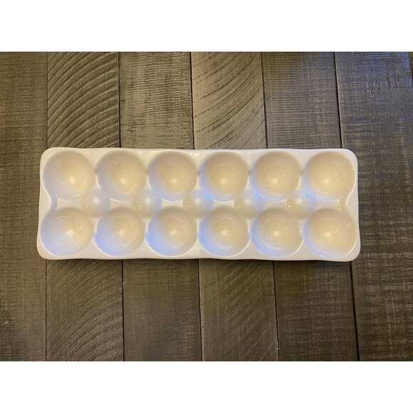 Rae Dun Farm To Table egg tray with decorative eggs - Picture 3 of 8